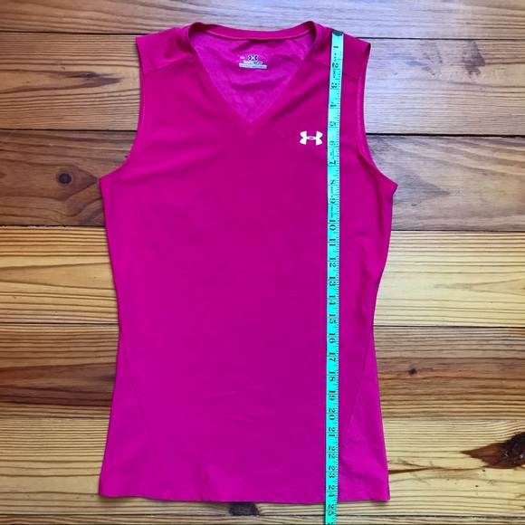 Under Armour Breast Cancer Running Tops, EUC, XS - Picture 13 of 16